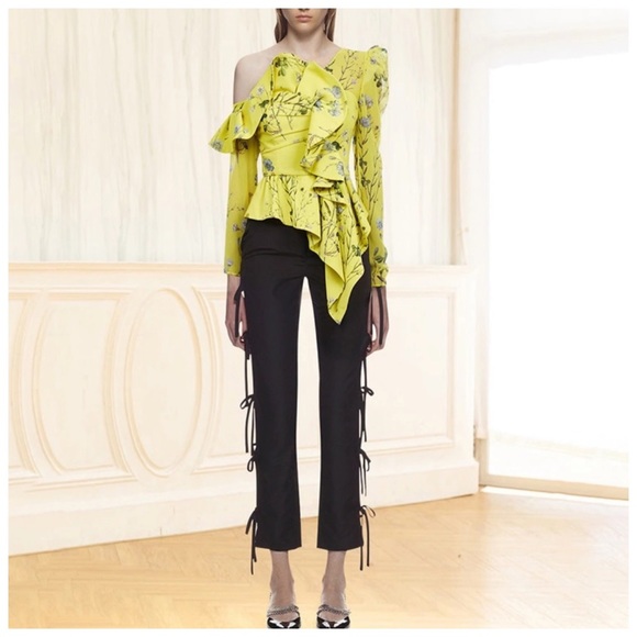 The LILAS Asymmetrical Top - Picture 5 of 6